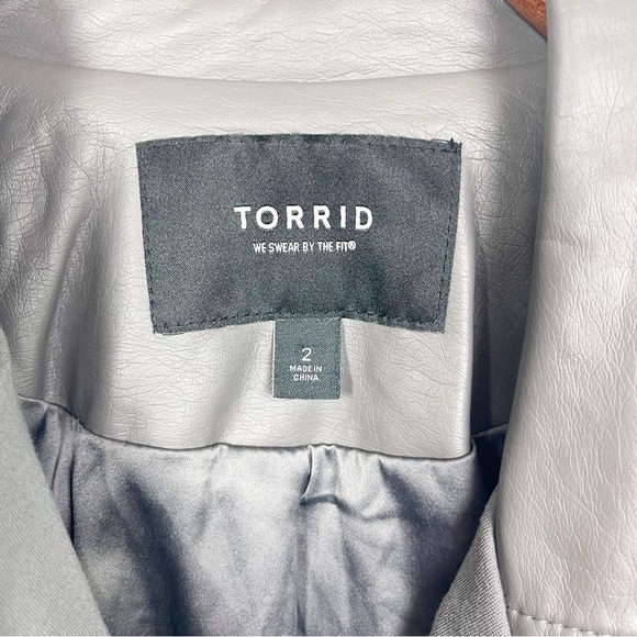 Torrid Fab Mix Moto Jacket Size 2 (18-20) - Picture 3 of 6